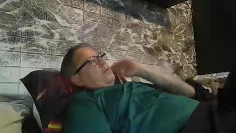Snapshot of tatts4tits chatting on 05.25.26 dave online show from 05.25.26