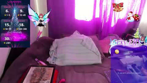 Snapshot of taty_stone chatting on 12.18.24 tatta online show from 12.18.24