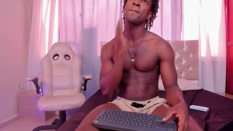 tau_montes online show from 11.06.25