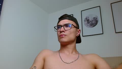 Snapshot of taurus4k chatting on 12.20.24 taurus4k online show from 12.20.24