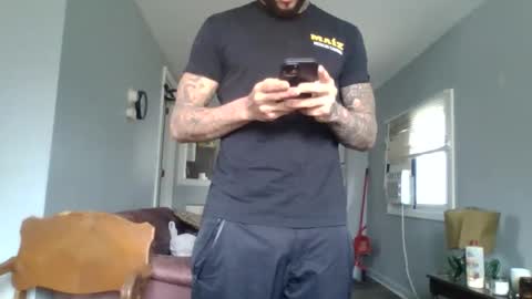 Snapshot of taurusbaeforever chatting on 12.20.25 taurusbaeforever online show from 12.20.25