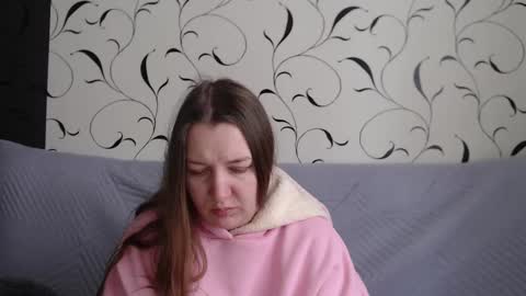 Snapshot of taxxxu chatting on 02.27.26 Diana online show from 02.27.26