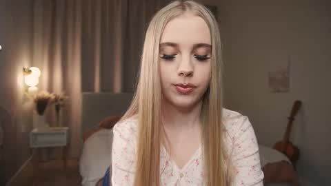 Taya online show from 03.17.26