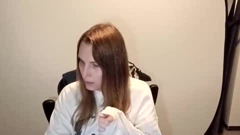 Snapshot of taylafox chatting on 11.02.25 taylafox online show from 11.02.25