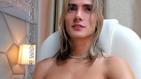 Snapshot of tayler_swift1 chatting on 12.20.24 tayler_swift1 online show from 12.20.24