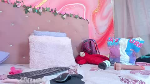 Sarah  online show from 01.27.25