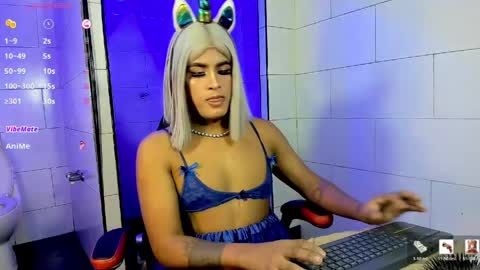 taylor__smith_ online show from 05.09.26