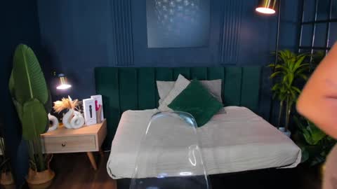 Taylor Bennet online show from 01.24.25