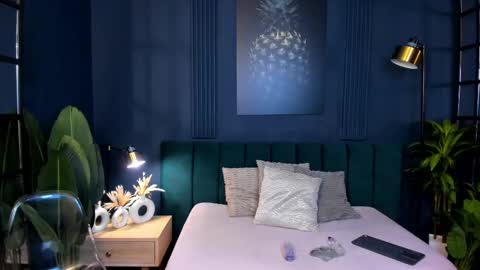 Taylor Bennet online show from 02.11.25