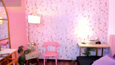Taylor Bennet online show from 06.23.26