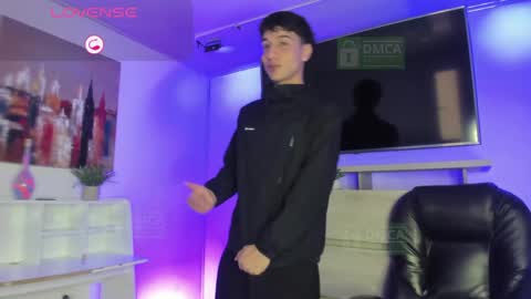 Snapshot of taylor_brooks_ chatting on 04.16.26 taylor_brooks_ online show from 04.16.26