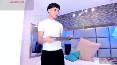 Snapshot of taylor_brooks_ chatting on 04.28.26 taylor_brooks_ online show from 04.28.26