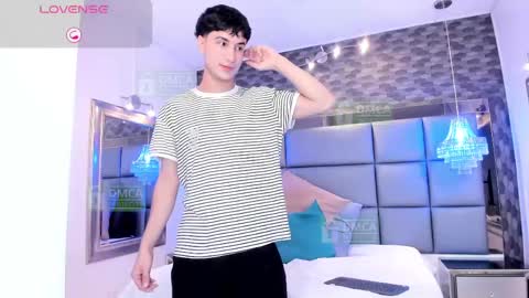 Snapshot of taylor_brooks_ chatting on 04.29.26 taylor_brooks_ online show from 04.29.26