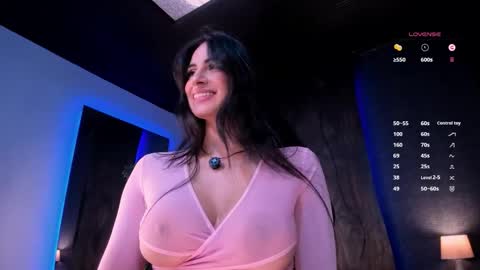 Taylor  Help me to get 100 thumbs up online show from 03.10.26