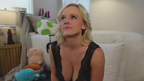 Taylor --  online show from 02.18.25