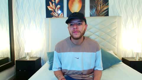 Snapshot of taylor_mason1 chatting on 11.18.25 Taylor online show from 11.18.25