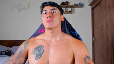 taylor_mclane1 online show from 11.19.25