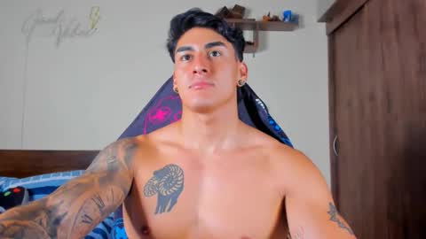 Snapshot of taylor_mclane1 chatting on 12.02.25 taylor_mclane1 online show from 12.02.25