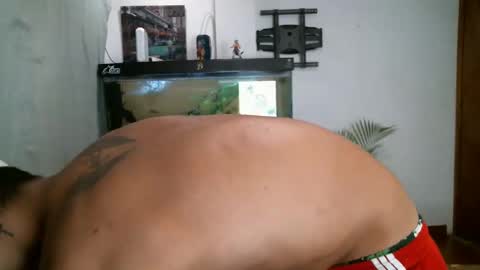 Snapshot of taylor_meghan chatting on 11.23.25 Taylor and Meghan online show from 11.23.25