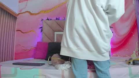 Oriana online show from 12.04.25