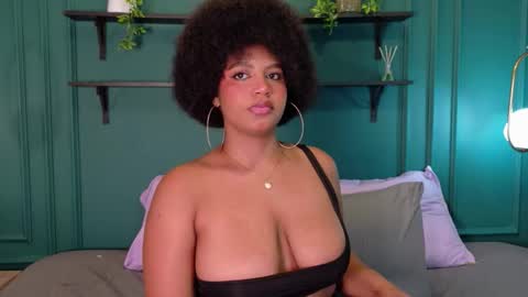 Snapshot of taylor_sexyy chatting on 02.27.26 Taylor online show from 02.27.26