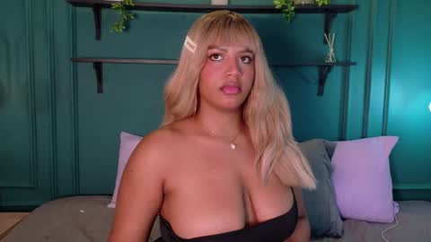 Snapshot of taylor_sexyy chatting on 02.27.26 Taylor online show from 02.27.26