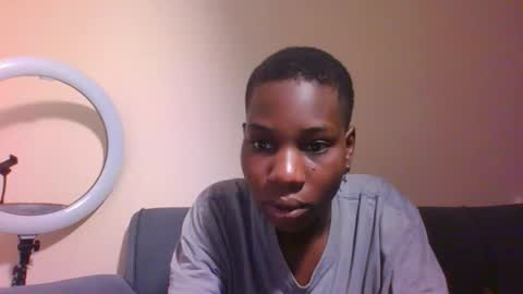 Snapshot of taylor_swift09 chatting on 12.22.25 taylor_swift09 online show from 12.22.25