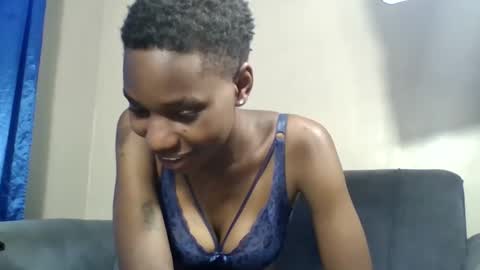 Snapshot of taylor_swift09 chatting on 04.10.26 taylor_swift09 online show from 04.10.26