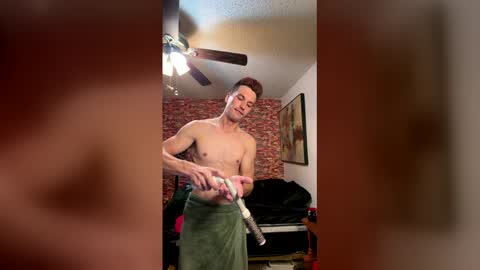 Snapshot of taylormade249 chatting on 03.12.26 Trevorling online show from 03.12.26