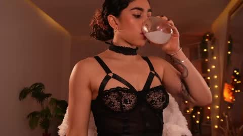 taylormichell online show from 05.01.26