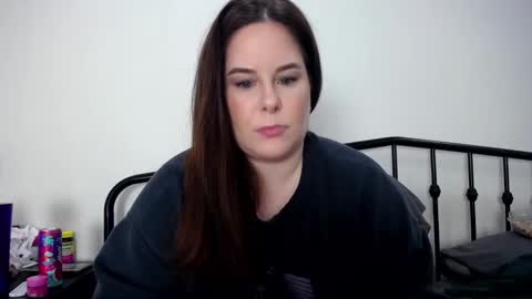 Snapshot of taylormichaels87 chatting on 10.01.25 Taylor Michaels online show from 10.01.25