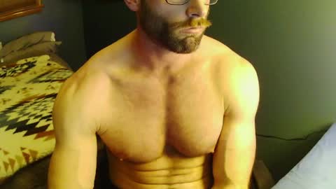 Snapshot of tayloroaks chatting on 03.31.26 Taylor Oaks online show from 03.31.26