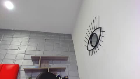 Snapshot of taylorr_evans chatting on 10.11.25 taylorr_evans online show from 10.11.25