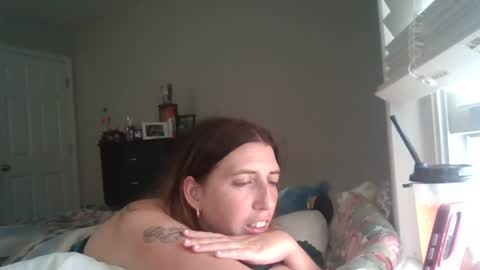 Snapshot of taylorslay chatting on 07.28.26 taylorslay online show from 07.28.26