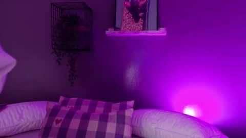 TAYLOR  online show from 11.28.25