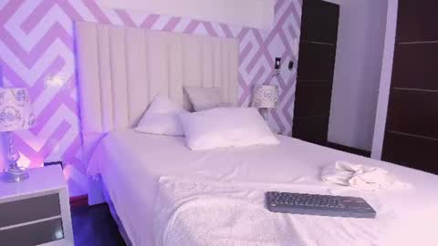 Snapshot of tayrasiny chatting on 07.09.26 Tayra horny for you online show from 07.09.26