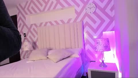 Snapshot of tayrasiny chatting on 07.14.26 Tayra horny for you online show from 07.14.26