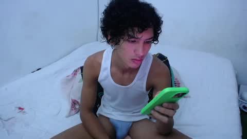 Snapshot of tayronx33 chatting on 12.26.24 Tayron online show from 12.26.24