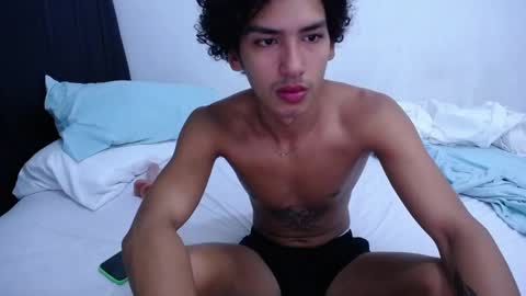 Snapshot of tayronx33 chatting on 02.23.25 Tayron online show from 02.23.25