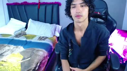 Tayron online show from 05.25.26