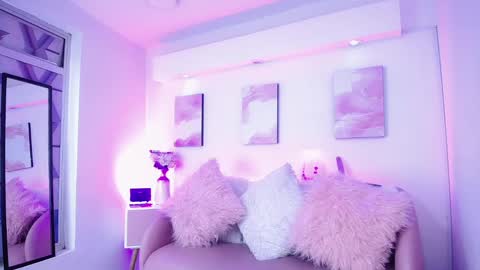 Snapshot of tayzon_foxxx chatting on 12.05.24 Sofia online show from 12.05.24