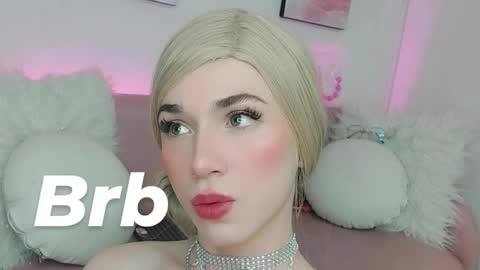 Snapshot of tayzon_foxxx chatting on 10.09.25 Sofia online show from 10.09.25