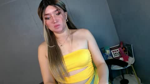 Snapshot of te_amo28 chatting on 02.07.25 ellaine online show from 02.07.25