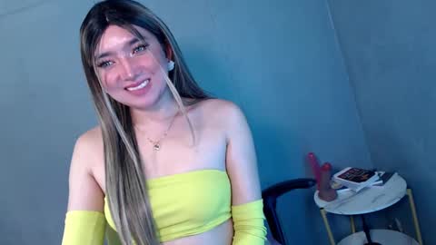 Snapshot of te_amo28 chatting on 02.28.25 ellaine online show from 02.28.25