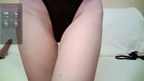 Snapshot of teach4kitty chatting on 10.05.25 teach4kitty online show from 10.05.25