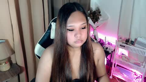 Snapshot of teachernovaa chatting on 07.25.26 Christine online show from 07.25.26