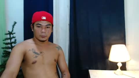 teahyun_yeongsu online show from 11.05.25