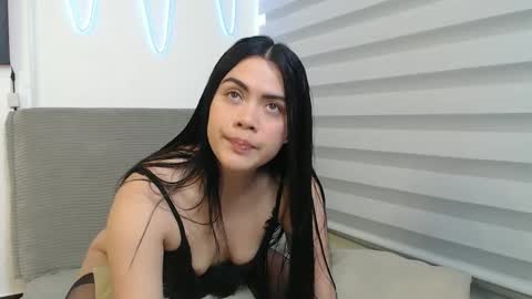 DYNAMITE DUO69 online show from 10.10.25