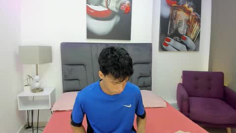 Team Twinks online show from 10.28.25