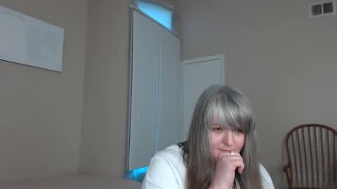 teases online show from 02.07.25